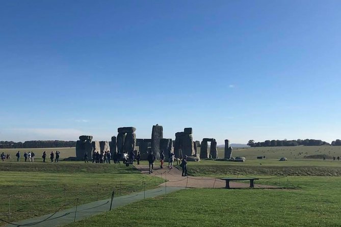 Private Transfers Between London & Stonehenge - Common questions