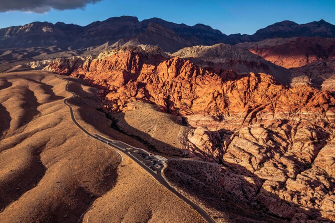 Red Rock Canyon Helicopter Tour With Landing and Champagne Toast - Company and Staff Praise