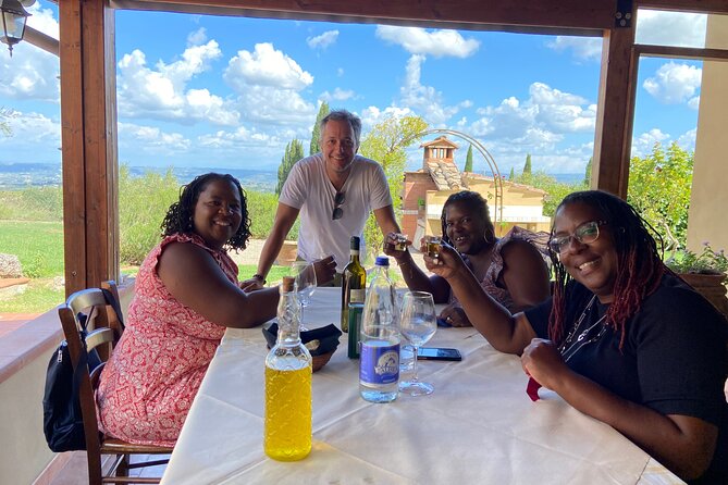 San Gimignano, Saffron and Vernaccia Wine From Florence - Food and Culture of Tuscany