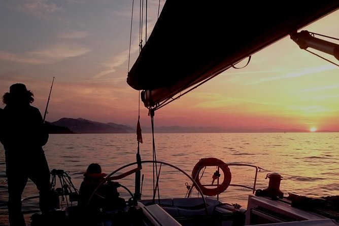 San Sebastian Sunset Sailing Trip - Common questions