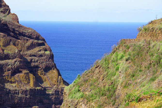 Santo Antão: Hike From Ponta Do Sol to Fontainhas to Cruzinha - Common questions