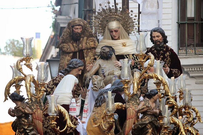 SEVILLE, HOLY WEEK  Live It - Common questions