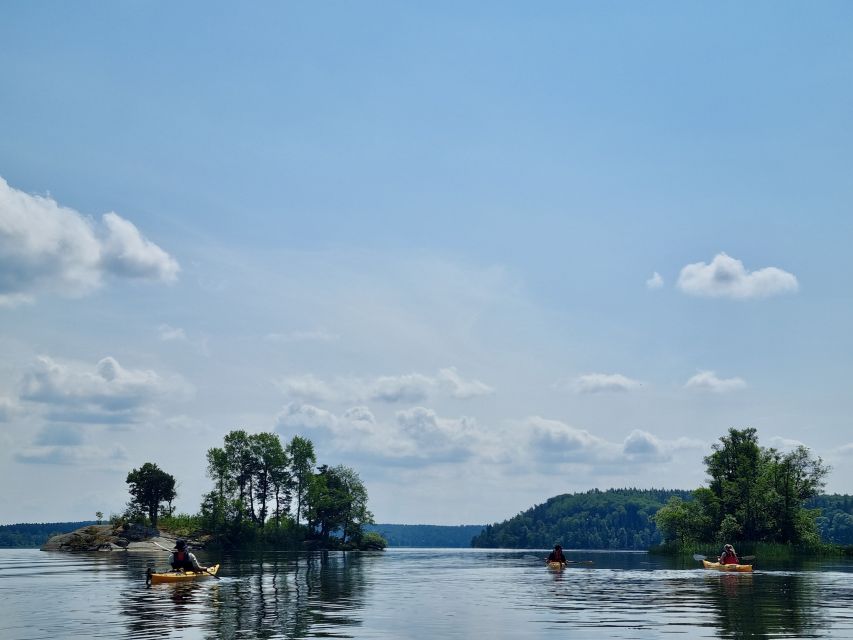 Sigtuna: Lake Mälaren Historic Sites Kayak Tour With Lunch - Common questions