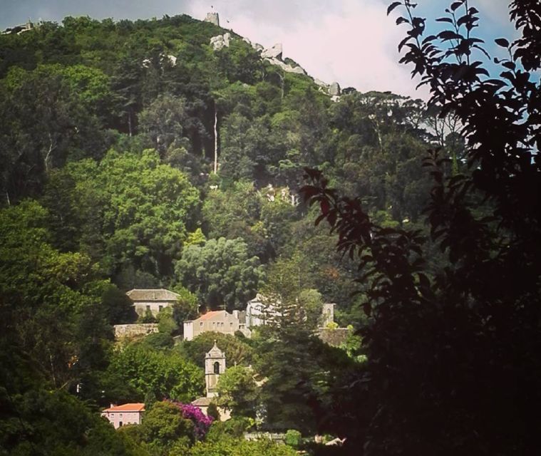 Sintra Walking Tour: The Hans Christian Andersen Memories - Common questions