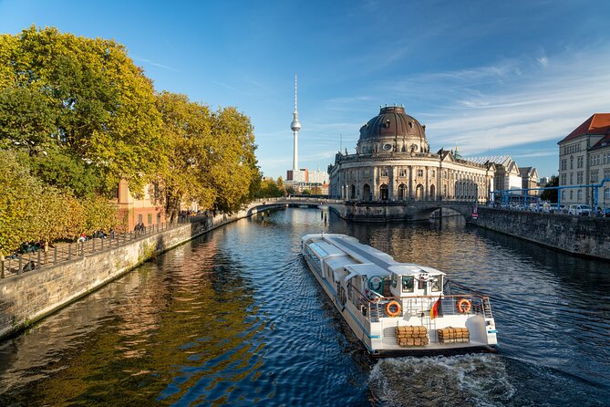 Skip-the-line Boat Cruise and Berlin's Old Town Guided Tour - Background Information