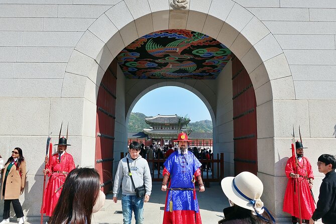 Small-Group Seoul Morning Royal Palaces Tour - Additional Tour Information