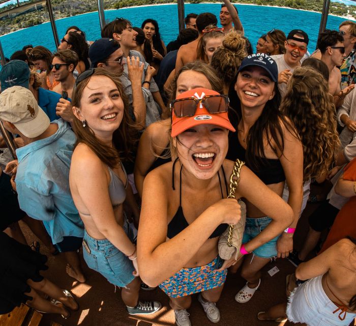Split: Captain's Blue Lagoon Boat Party With Live DJ - Free Cancellation Policy