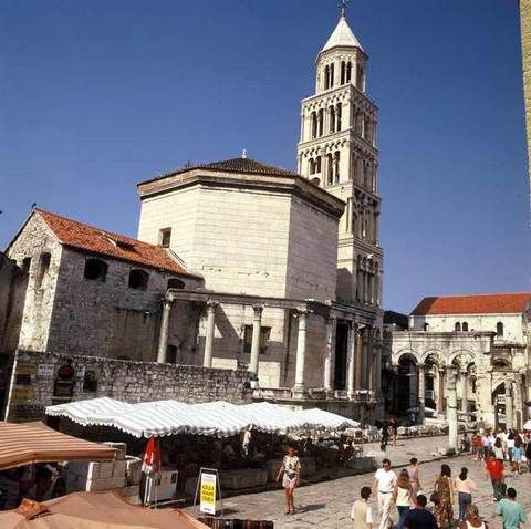 Split: Diocletian's Palace & Old Town Guided Walking Tour - Common questions