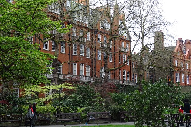 St James & Mayfair - Private Tour of Londons Royal & Aristocratic Villages - Assistance Available