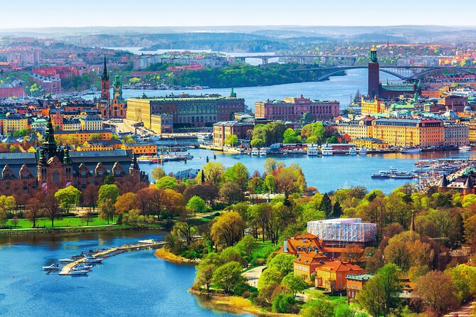 Stockholm Scavenger Hunt and Best Landmarks Self-Guided Tour - Recommended Gear
