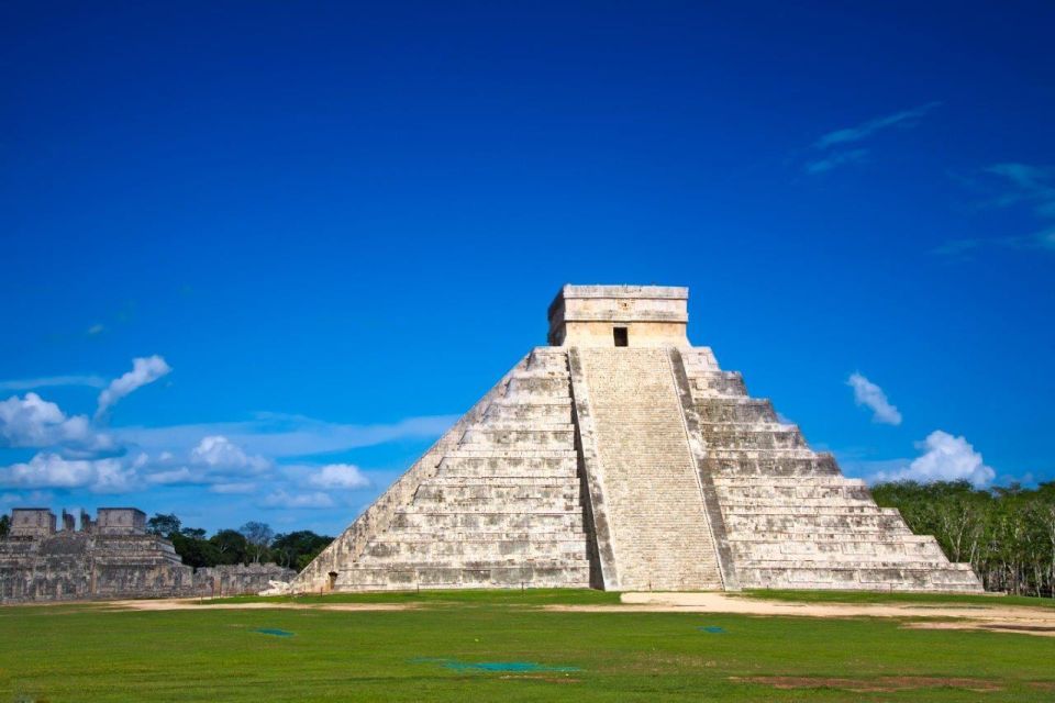 Sunrise at Kukulkan, Tsukan, and Izamal - Cultural Immersion in Izamal