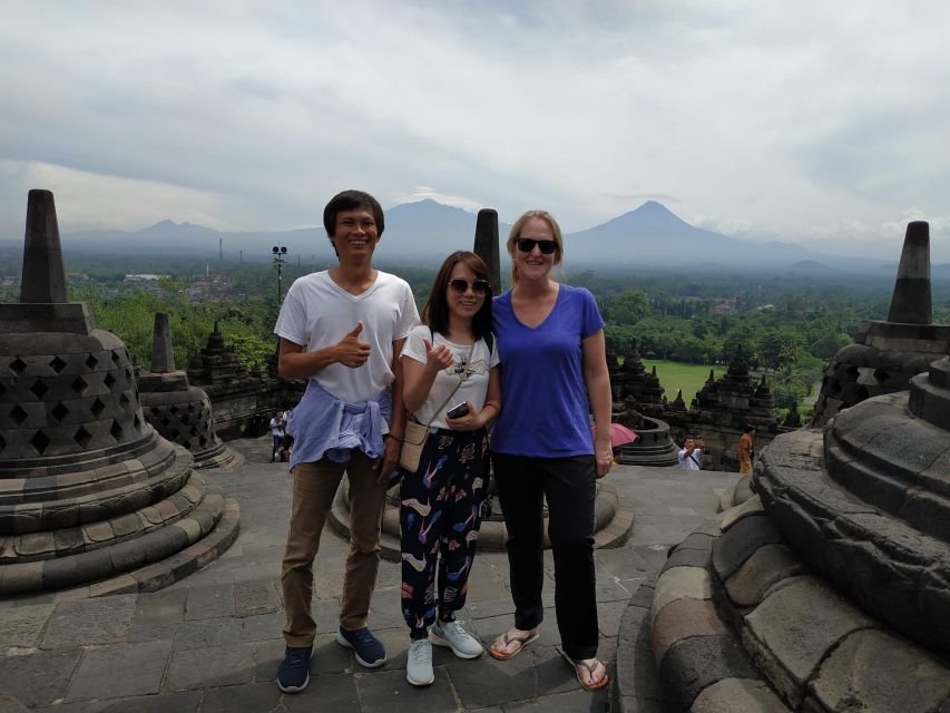 Sunrise Setumbu Hill, Borobudur & Merapi Jeep Lava Tour - Common questions
