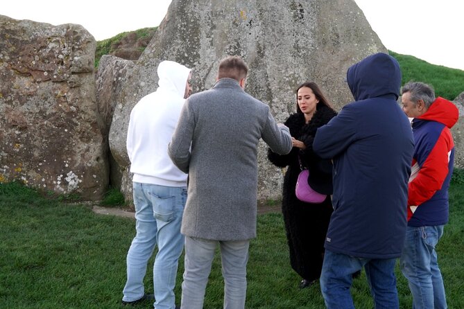 The Legends of Forgotten Lands: Ancient Caves and Stonehenge - Common questions