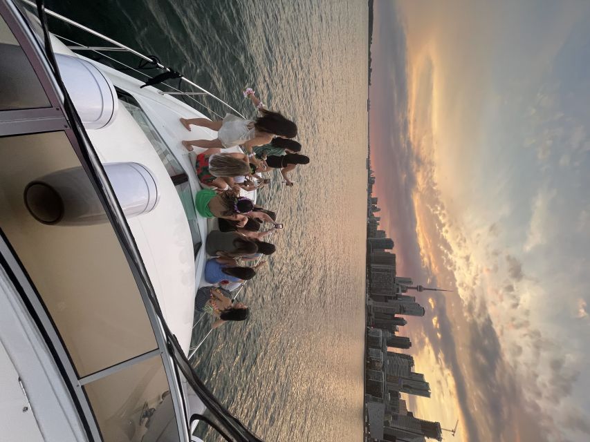 Toronto: Private Luxury Yacht Sightseeing Cruise & Prosecco - Meeting Point