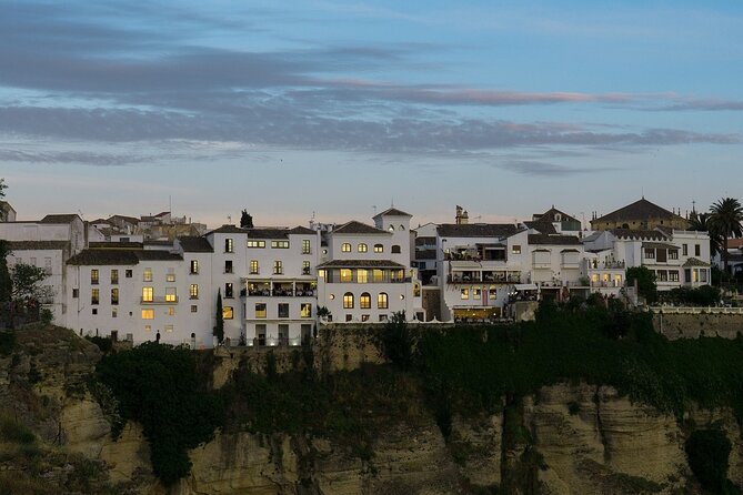 Tour in Ronda With Guided Visit and Setenil De Las Bodegas - Logistics and Meeting Point