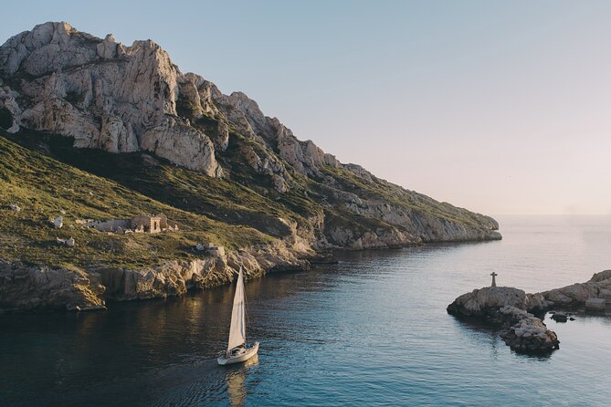 Touristic Highlights of Marseille a Private Half Day Tour With a Local - Calanques National Park