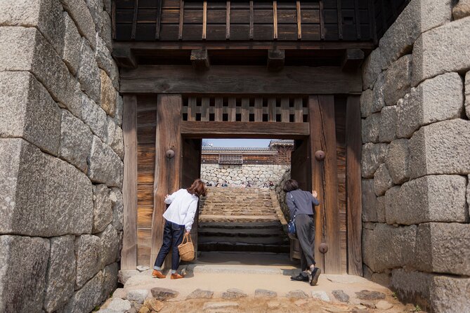 [Town Walk] Stroll Around Matsuyama Castle and Enjoy Local Shopping - Common questions