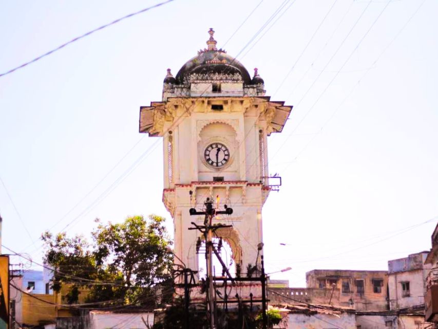 Udaipur Cultural Walking Tour With Local Snacks - Tour Inclusions