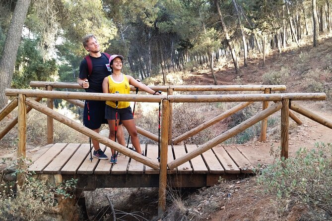 Urban Hiking, Dehesa Del Generalife. Around the Alhambra. Granada - Common questions