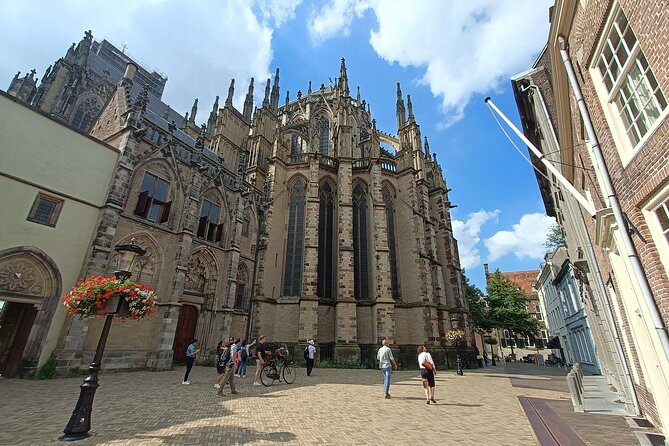 Utrecht Guided Highlights Walking Tour - Common questions