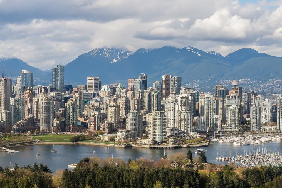 Vancouver: Guided City Highlights Tour - Itinerary and Traffic Considerations
