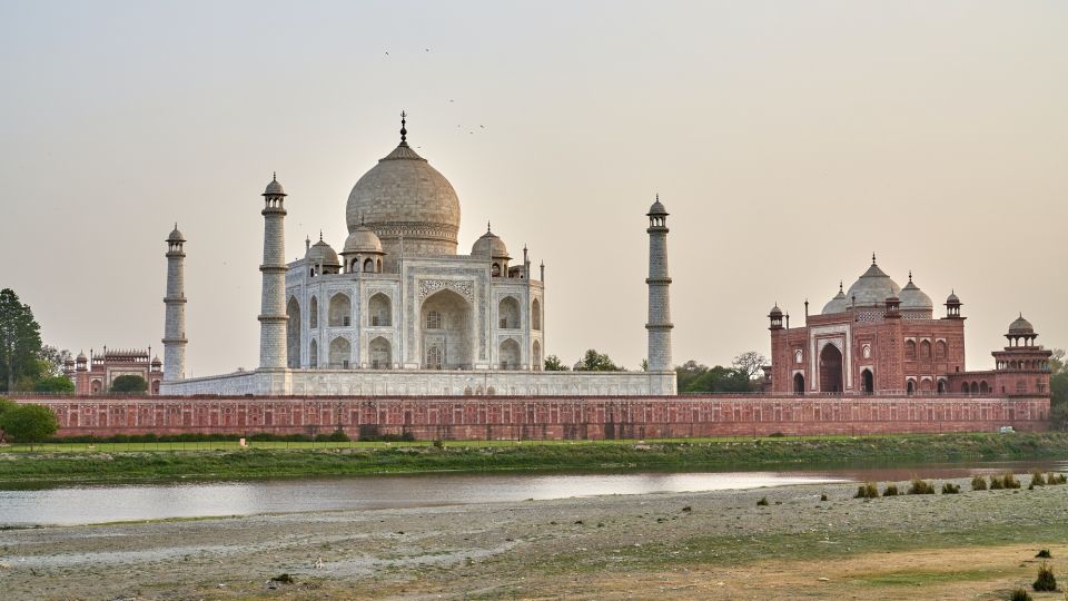 Visit Agra in Private Car With Guide Service - Common questions