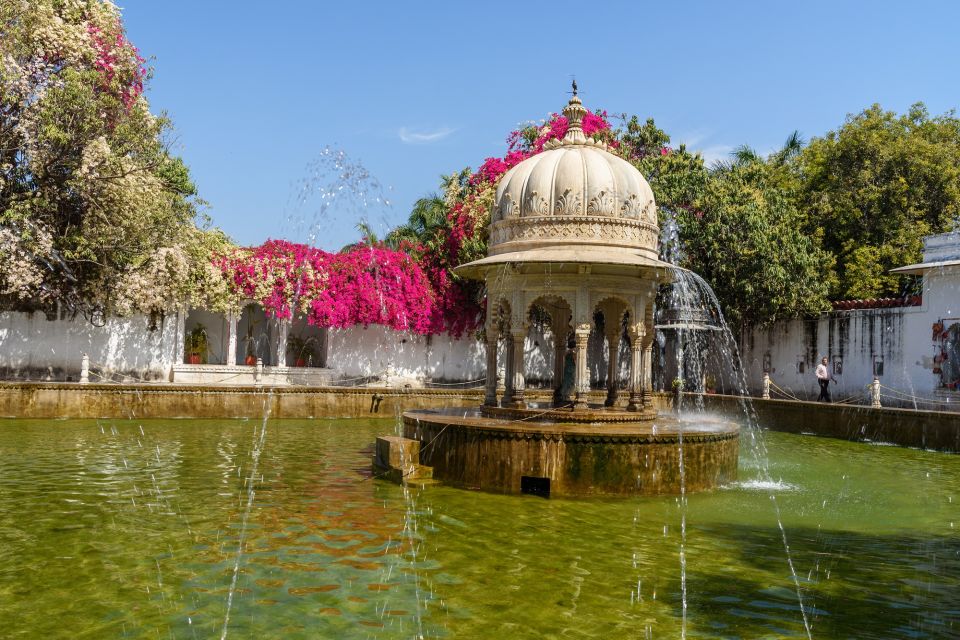 Visit Udaipur in a Private Car With Guide Service - Travel Tips and Recommendations