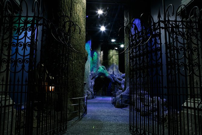 Warner Bros Studio Tour London - the Making of Harry Potter With Hotel Pick-Up - Common questions