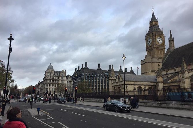 Westminster Abbey Tour for Kids With Sightseeing Walk in Westminster London - Common questions