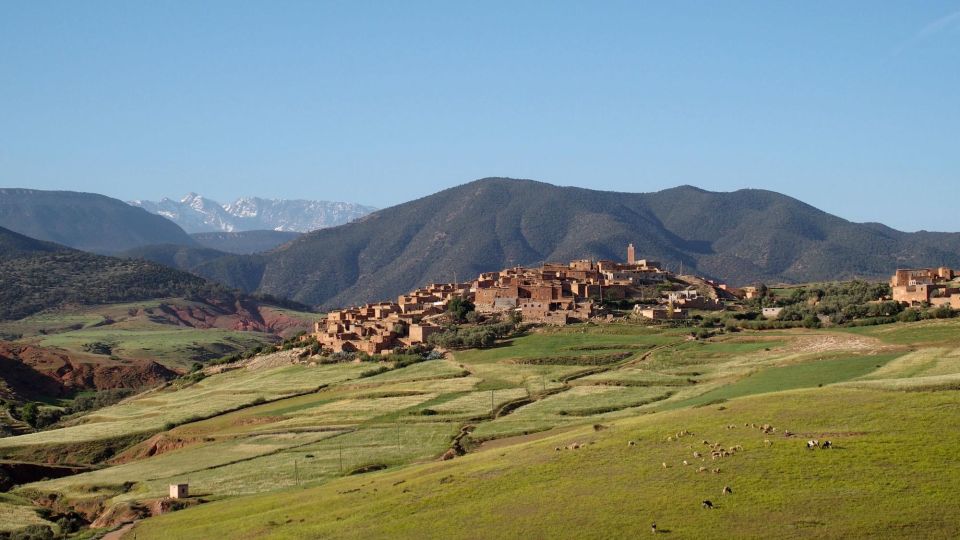 2 Day Trek In High Atlas Mountains & Berber Villages - Inclusions: Guide, Accommodation, Meals