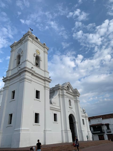 A Pearl in the Caribbean-Walking Tour in English (Tip Based) - Common questions