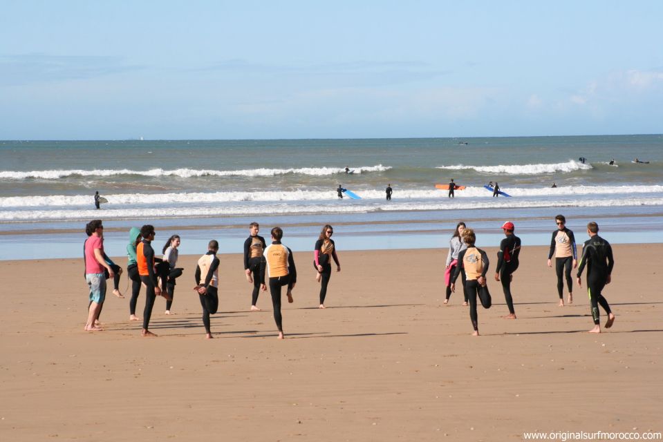 Agadir: Taghazout Beach Surf Lesson With Lunch and Transfer - Common questions