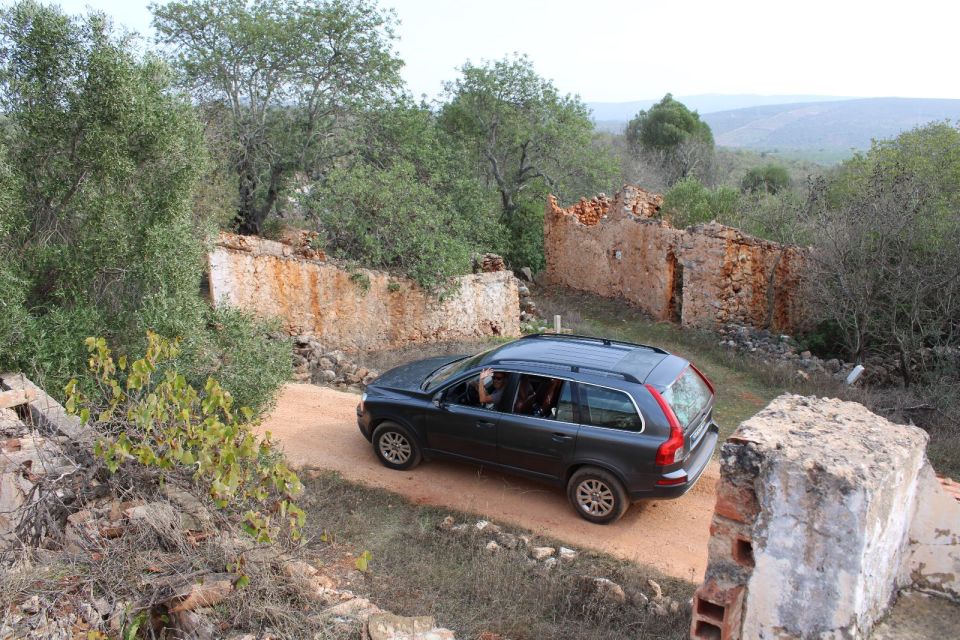 Algarve : the Hinterland in a Volvo XC90 SUV - Wildlife Exploration in Hinterland