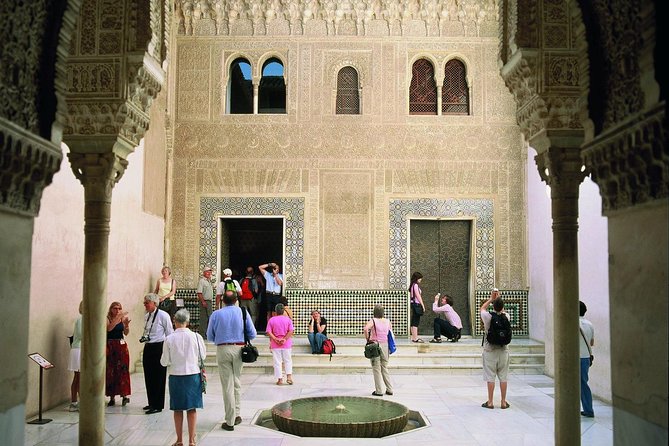 Alhambra Complete: Nasrid Palaces & Generalife Private Guided Tour - Additional Information