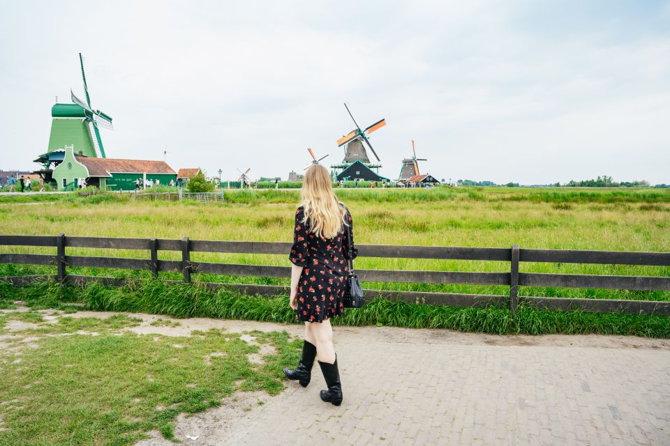 Amsterdam: Giethoorn, Volendam, and Zaanse Schans Tour - Common questions