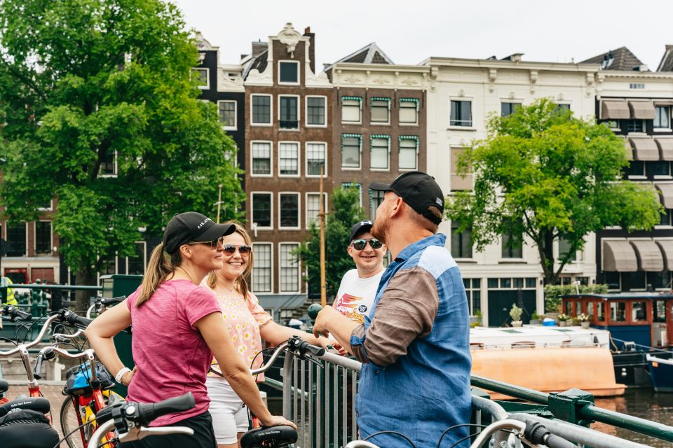 Amsterdam: Guided Bike Tour of Central Amsterdam - Traveler Feedback