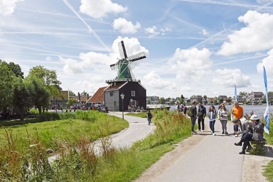 Amsterdam: Keukenhof and Zaanse Schans Live Guided Day Tour - Common questions