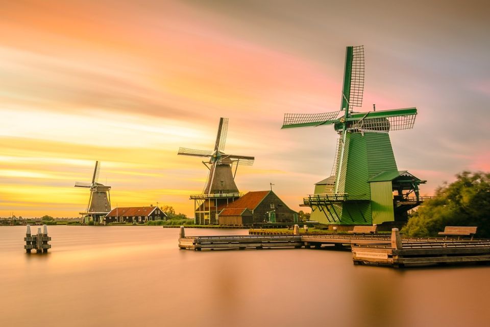 Amsterdam: Private Zaanse Schans Windmills and Volendam Trip - Visitor Experiences