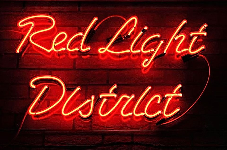 Amsterdam: Red Light District Exclusive Night Tour - Common questions