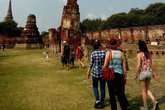 Ancient Temples of Ayutthaya, River Cruise With Lunch - Common questions