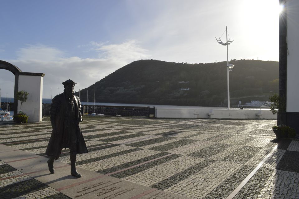 Angra Do Heroísmo: Landmarks Guided Walking Tour - Experience Insights