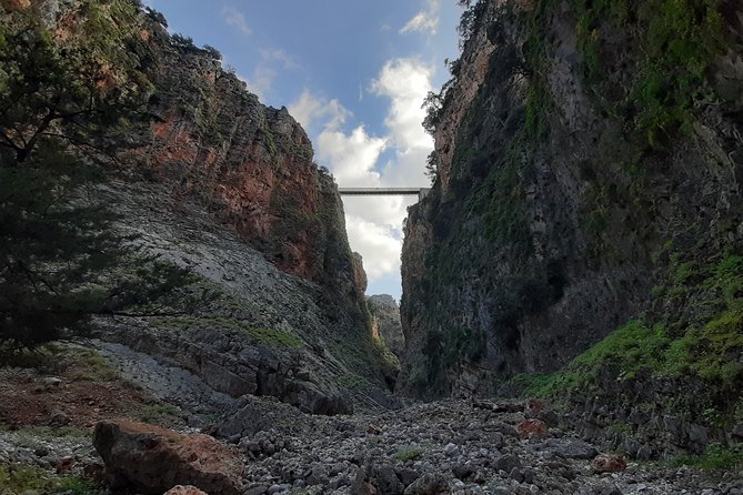 ARADENA GORGE Hike Adventure - Photo Opportunities