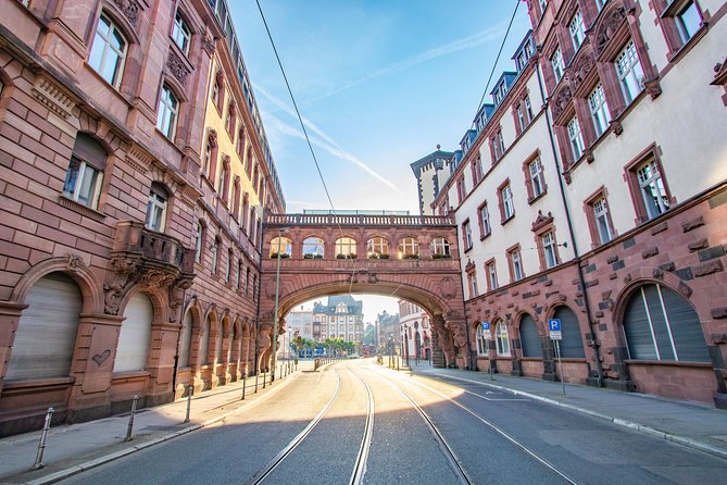 Architectural Frankfurt: Private Tour With a Local Expert - Tailored Itinerary and Personal Expenses