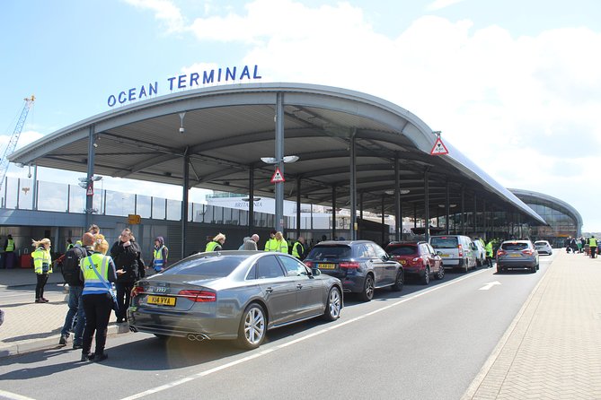 Arrival or Departure Private Transfer: Gatwick Airport to Southampton Cruise Port - Logistics and Confirmation Details