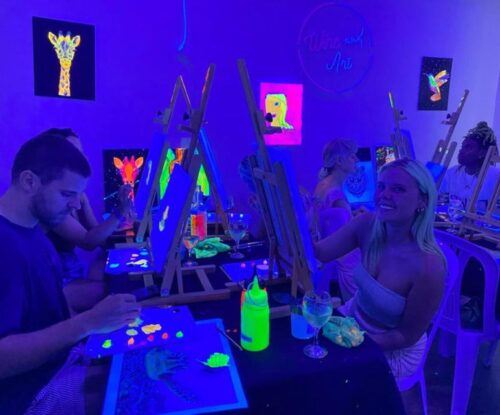 Barcelona: Fluorescent Paint and Wine Workshop - Common questions