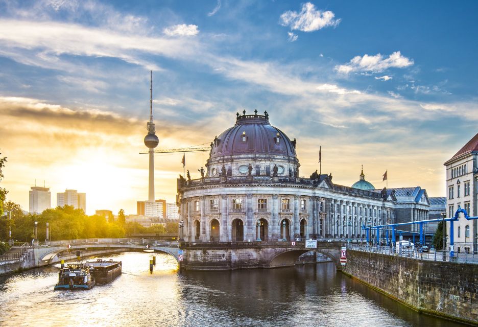 Berlin, Hamburg, Tallinn & Helsinki Cruise Ship Tour Package - Comfortable Transportation and Discounts