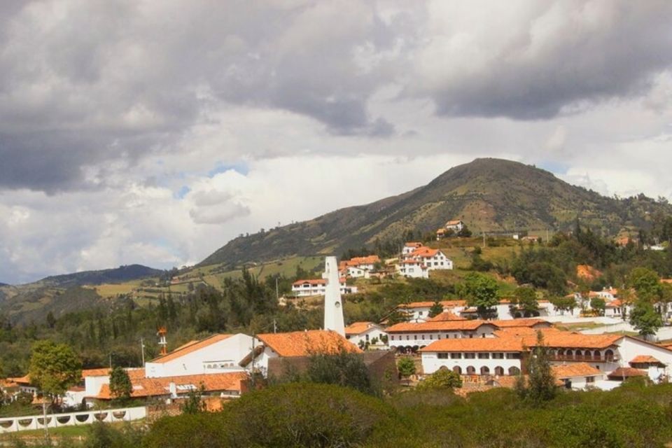 Bogota: Private Tour Guatavita & Zipaquira Salt Cathedral - Directions and Logistics