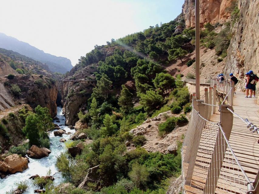 Caminito Del Rey: Tour With Official Guide - Shuttle Bus Service