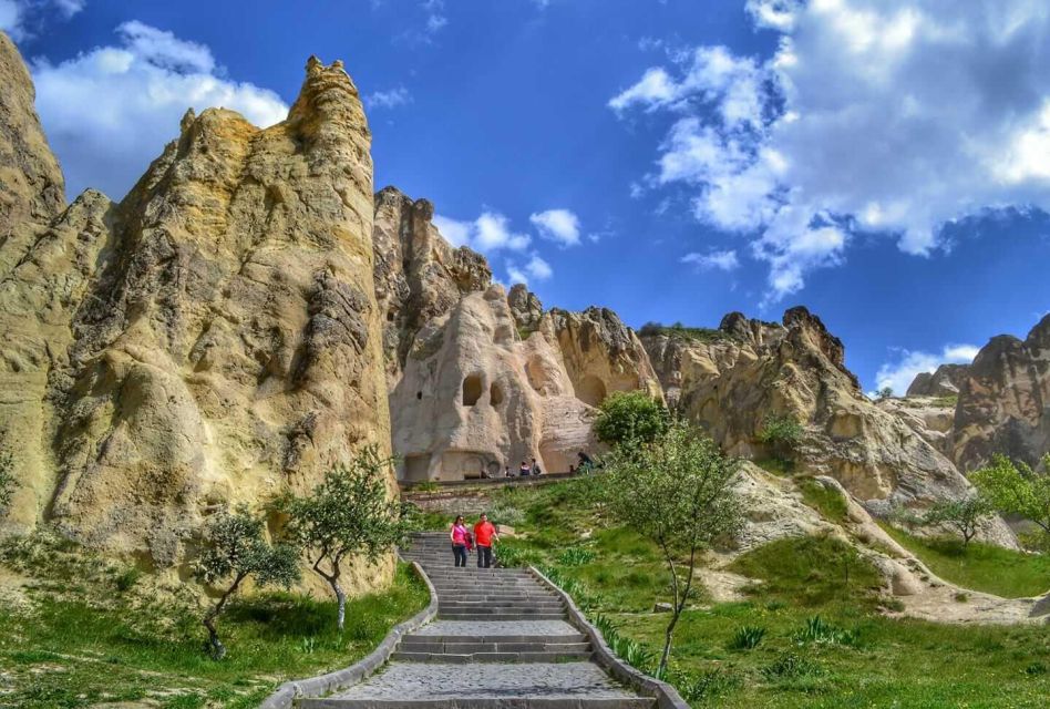 Cappadocia North Tour (Red Tour) W Spanish Guide & Lunch - Common questions