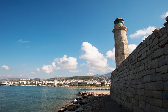 Chania Old Town - Lake Kournas - Rethymno - Common questions